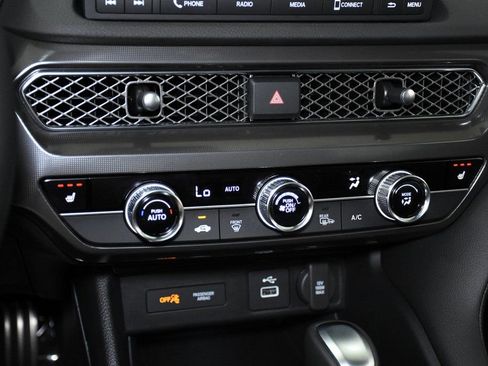 Used 2025 Acura Integra A-Spec image 17