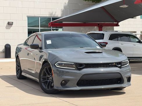 Used 2023 Dodge Charger Scat Pack RWD image 2