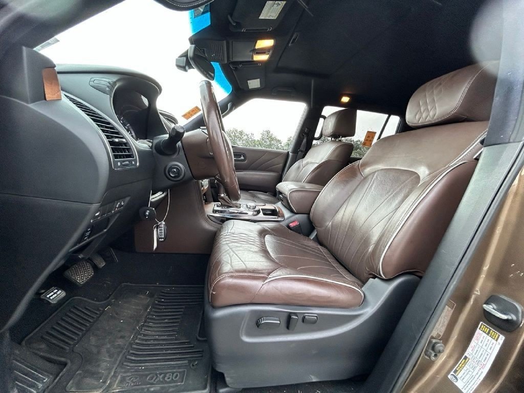 Used 2017 INFINITI QX80 Limited w/ All Season Package AWD/4WD image 14