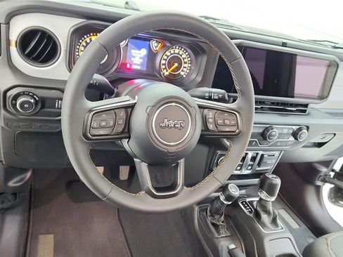 Used 2024 Jeep Wrangler Sport S image 23
