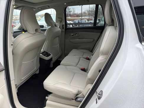 New 2026 Volvo XC90 B6 Ultra image 7