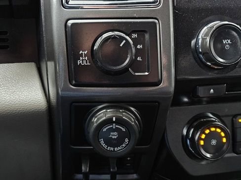 Used 2018 Ford F150 XLT w/ Trailer Tow Package image 22