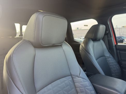 Certified 2024 Toyota Tacoma TRD Off-Road image 21