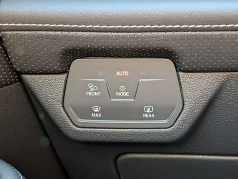 New 2026 Volkswagen Atlas Cross Sport SEL Premium R-Line AWD/4WD image 26