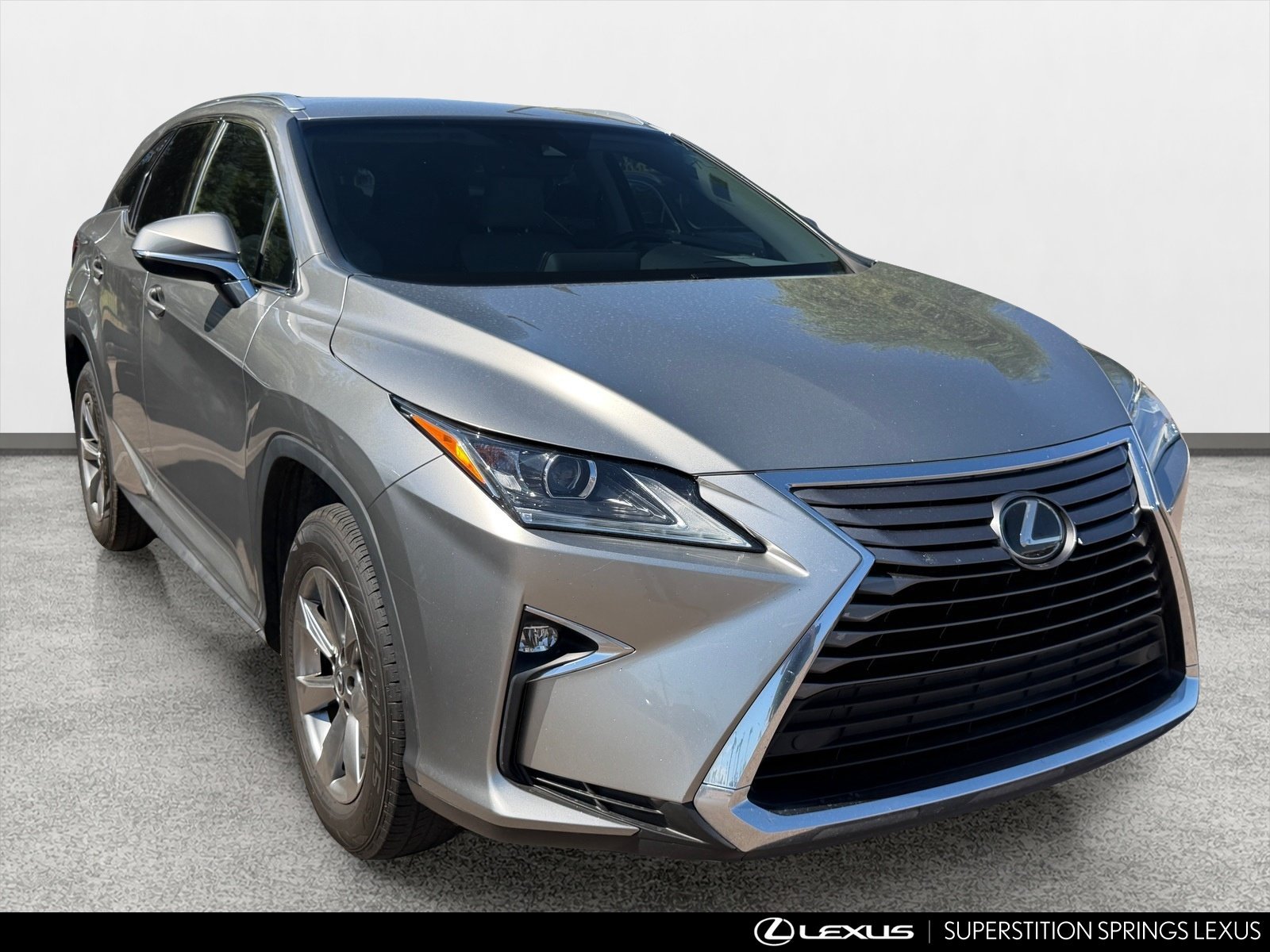 Used 2019 Lexus RX 350L FWD w/ Accessory Package image 2