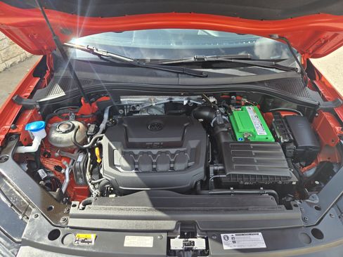 Used 2019 Volkswagen Tiguan SE FWD image 15