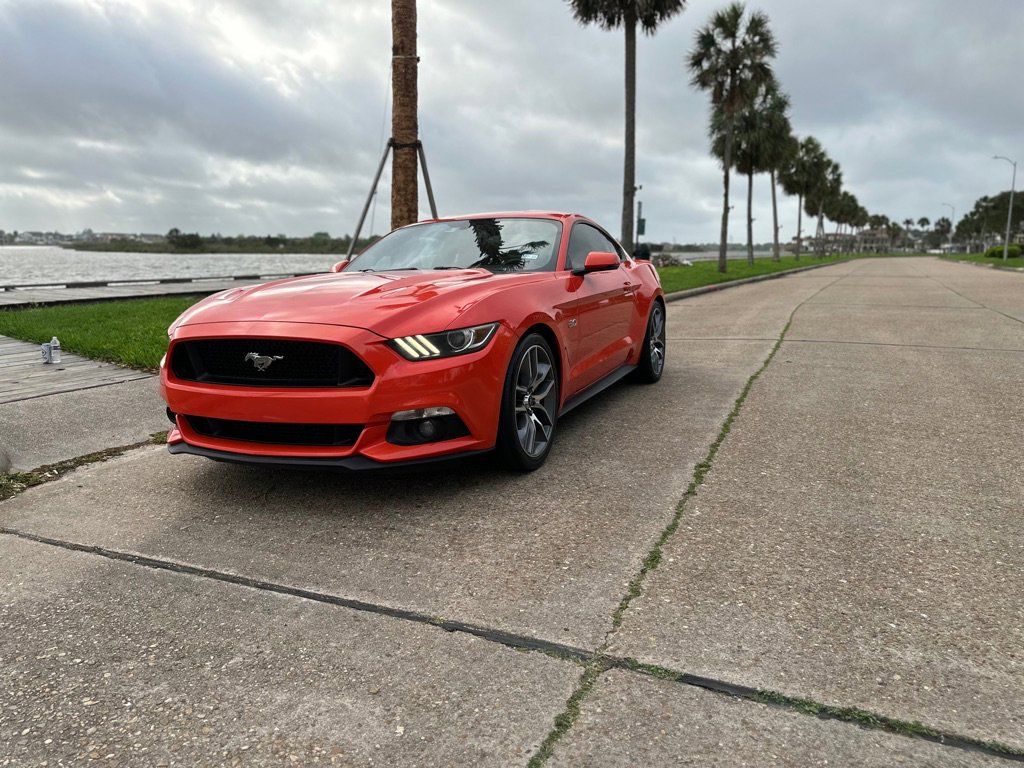 Used 2015 Ford Mustang GT Premium RWD image 1