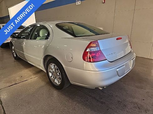 Used 2003 Chrysler 300M image 4