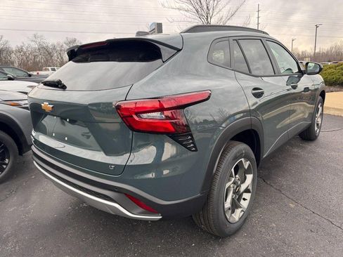 New 2026 Chevrolet Trax LT w/ Driver Confidence Package image 25