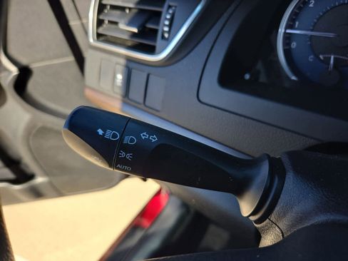 Used 2017 Toyota Camry LE image 25