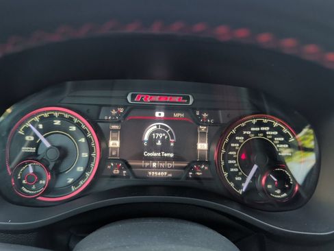 Used 2019 RAM 1500 Rebel AWD/4WD image 13