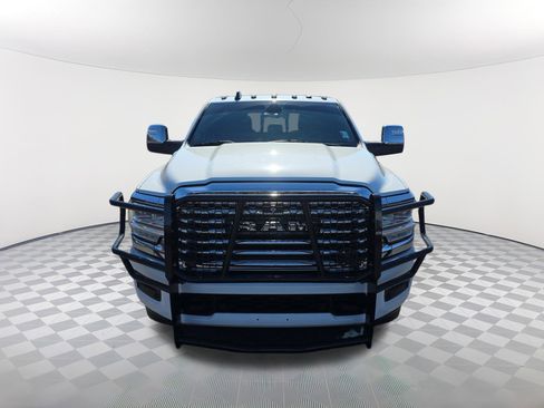 Used 2023 RAM 3500 Limited image 9