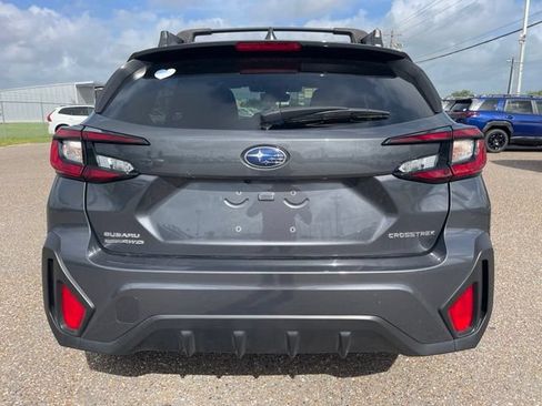 Used 2024 Subaru Crosstrek 2.0i Premium AWD/4WD image 9