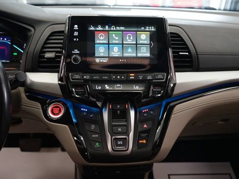 Used 2018 Honda Odyssey Elite image 7