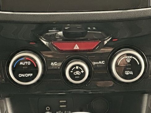 Used 2019 Subaru Forester Premium image 14