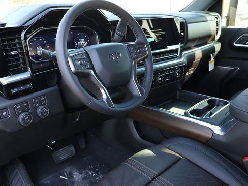 New 2026 Chevrolet Silverado 2500 High Country w/ Midnight Edition AWD/4WD image 2