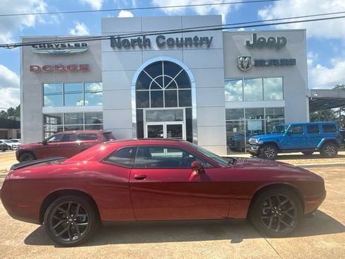Used 2023 Dodge Challenger SXT w/ Plus Package RWD image 1