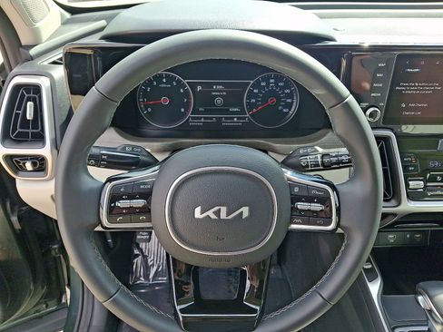 Used 2023 Kia Sorento S w/ Panoramic Sunroof Package AWD/4WD image 20