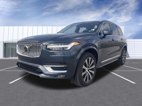 Used 2024 Volvo XC90 B6 Plus AWD/4WD image 4