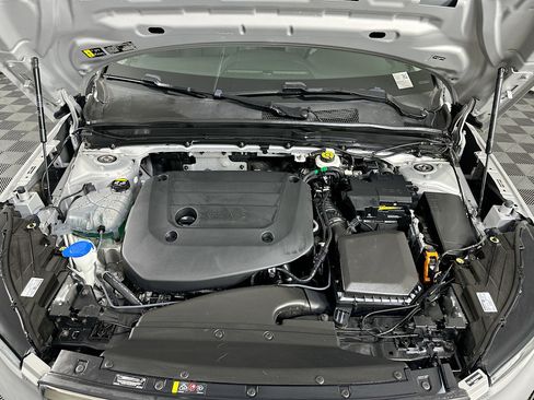 Used 2025 Volvo XC40 B5 Core AWD/4WD image 35