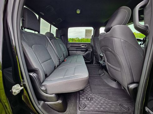 Used 2024 RAM 1500 Big Horn AWD/4WD image 36