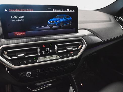 Used 2022 BMW X4 xDrive30i w/ M Sport Package 2 image 17