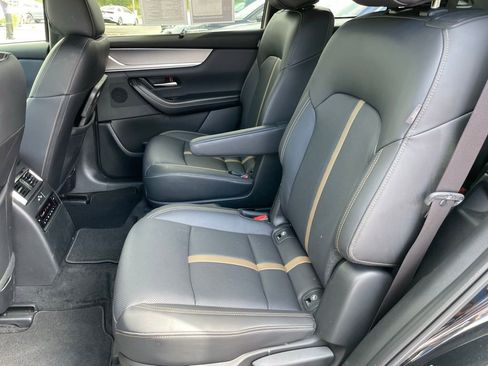 Certified 2024 MAZDA CX-90 3.3 Turbo w/ Premium Plus Pkg image 8