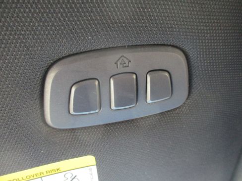 Used 2022 Ford F150 Lariat RWD image 22