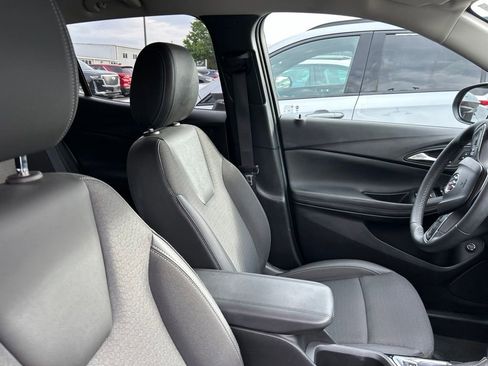 Used 2023 Buick Encore GX Select w/ Sport Touring Package FWD image 11
