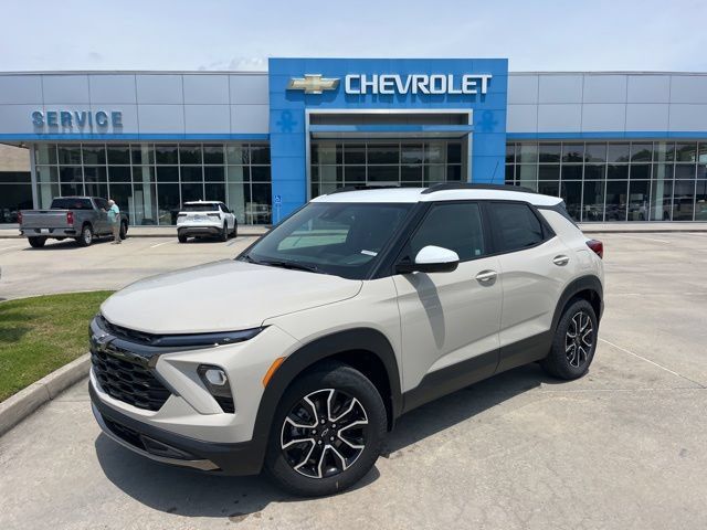 New 2026 Chevrolet TrailBlazer ACTIV w/ Convenience Package FWD image 2
