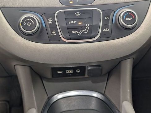 Used 2020 Chevrolet Malibu LS w/ Driver Confidence Package II image 21