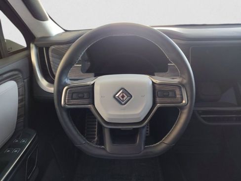 Used 2022 Rivian R1T Adventure image 15