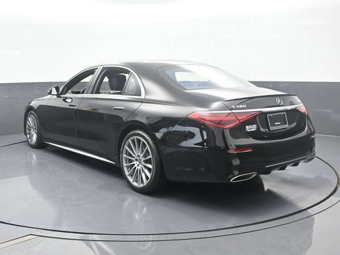 Used 2021 Mercedes-Benz S 580 4MATIC Sedan image 4
