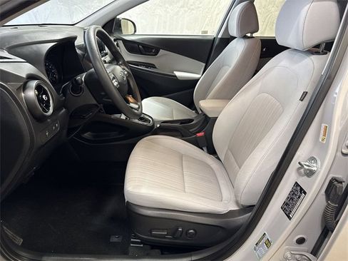 Used 2023 Hyundai Kona SEL image 10