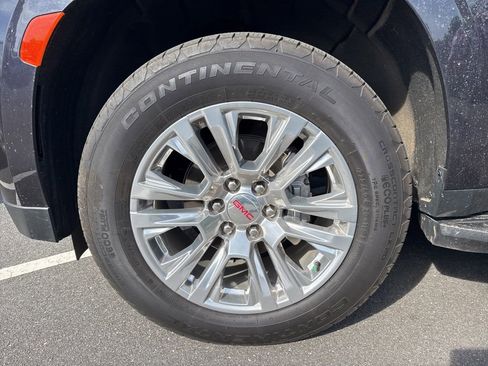 Used 2024 GMC Yukon Denali AWD/4WD image 18