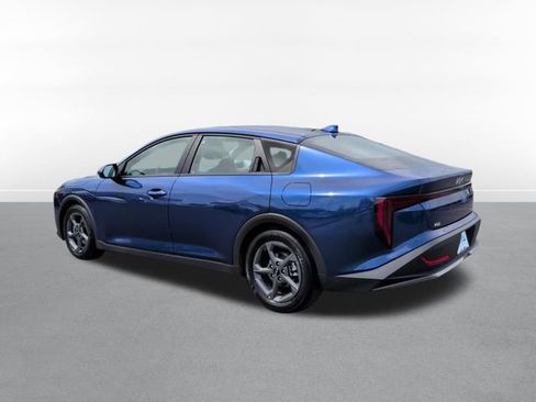 Used 2025 Kia K4 LXS image 7