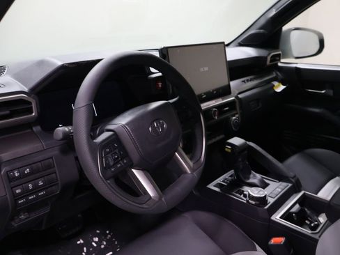 New 2026 Toyota Tacoma TRD Off-Road image 18