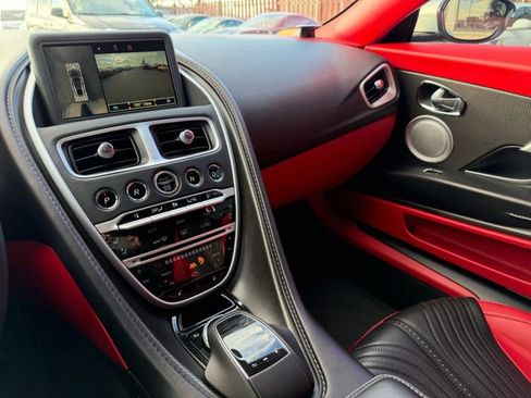 Used 2017 Aston Martin DB11 V12 image 16