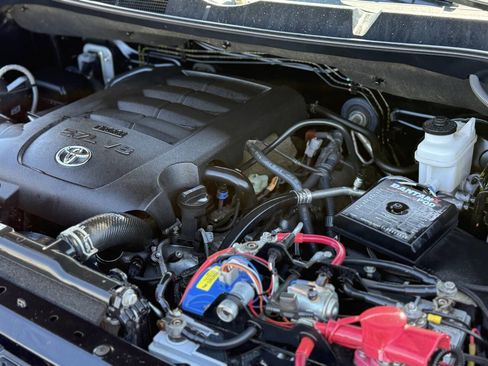 Used 2018 Toyota Tundra SR5 w/ TRD Sport Package image 11