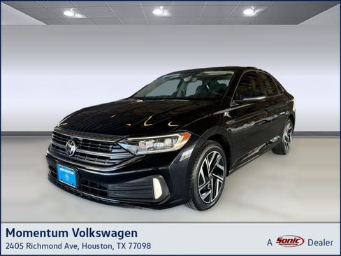 Used 2022 Volkswagen Jetta SEL image 1