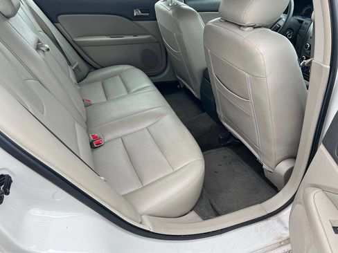 Used 2012 Ford Fusion SE FWD image 25