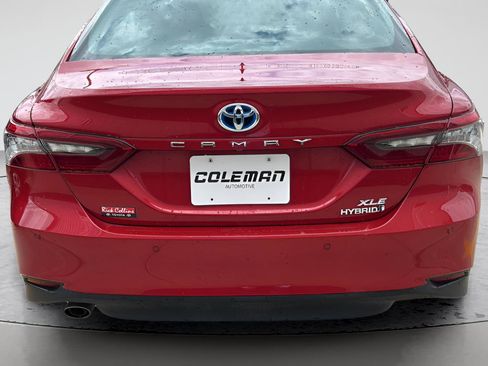 Used 2023 Toyota Camry XLE w/ Navigation Package FWD image 8