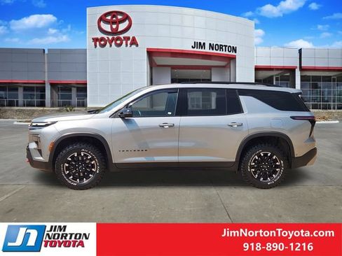 Used 2024 Chevrolet Traverse Z71 w/ Enhanced Driving Package AWD/4WD image 5
