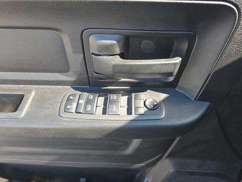 Used 2021 RAM 2500 Tradesman w/ Chrome Appearance Group image 30