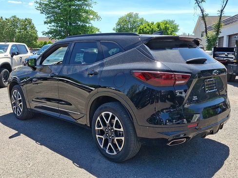 Certified 2023 Chevrolet Blazer RS w/ Enhanced Convenience Package AWD/4WD image 4