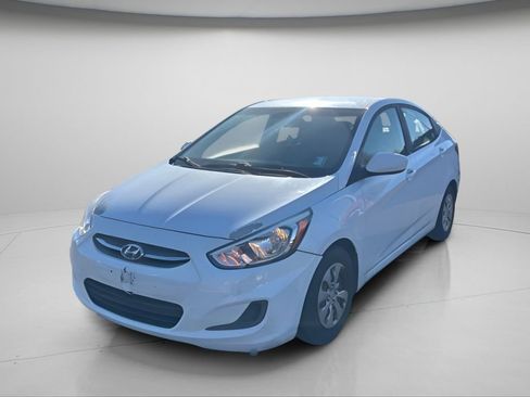 Used 2016 Hyundai Accent SE image 9