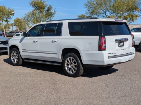 Used 2020 GMC Yukon XL Denali w/ Open Road Package image 5