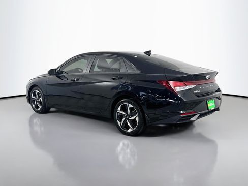 Used 2023 Hyundai Elantra SEL w/ Convenience Package FWD image 7