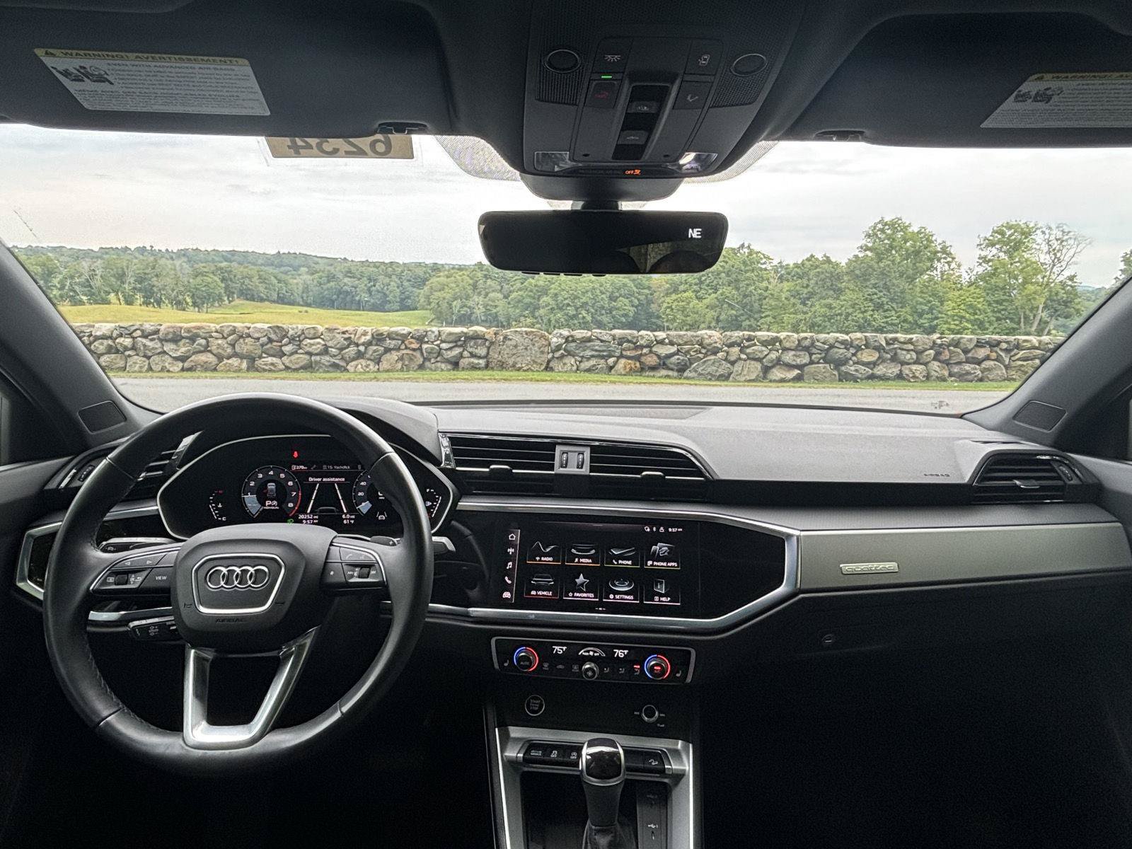 Used 2024 Audi Q3 2.0T Premium AWD/4WD image 5