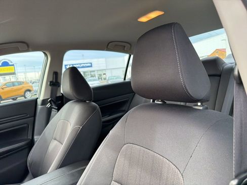 Used 2024 Nissan Altima 2.5 SV image 12